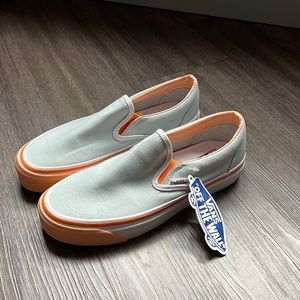 NEW Vans x Aritzia collab slip ons size 7 womens or 5.5 mens
